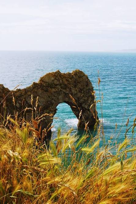 Durdle Door - Travel Nomadic Gene